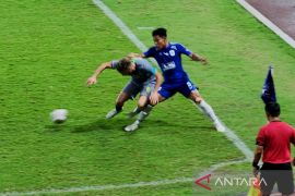 Liga 1 Indonesia, Persebaya permalukan PSIS Semarang di kandang