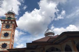 Masjid Baiturrahim, strategis di perbatasan Sungai Jawi dan Pal 5