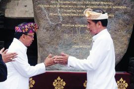JOKOWI MINTA FASILITAS BARU DI PURA BESAKIH DIKELOLA DENGAN BAIK