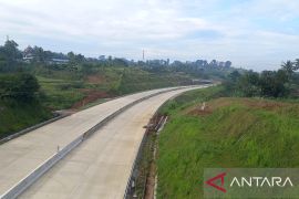 Dua jalur Tol Bocimi Seksi 2 siap dioperasikan untuk layani pemudik