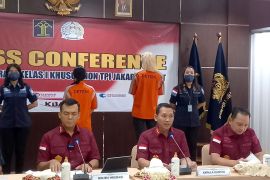 Imigrasi tangkap dua WNA terlibat prostitusi