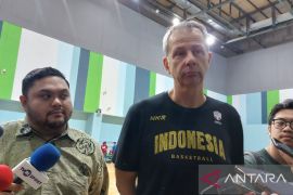 Pelatih timnas Milos ungkap cara gantikan Bolden dan Derrick