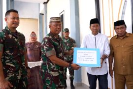 Danrem 133/NW resmikan masjid hasil renovasi Babinsa dan warga