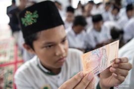 Gerakan Santri Cinta Rupiah Se-Sumatera Selatan Page 5 Small