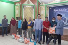 BNI bagikan 300 paket bingkisan Safari Ramadhan untuk warga Pontianak Barat