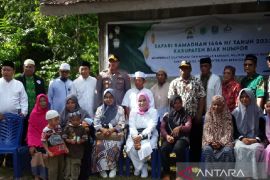 Safari Ramadhan Biak serap aspirasi warga di kampung