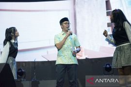 Berperan jadi guru, Dedie Rachim ikut drama musikal edukasi soal media sosial
