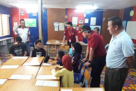 Perusahaan Sawit di Miri komitmen bantu sarana pendidikan anak-anak PMI