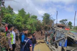 Polda Jambi tangkap empat pelaku penambang emas tanpa izin