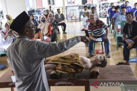 Pelatihan pemulasaraan jenazah