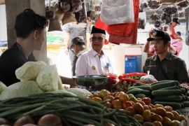 Pemerintah Kota Singkawang pastikan ketersediaan stok bahan pokok