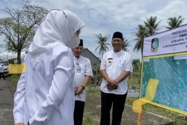 Bupati Ipuk sebut perbaikan infrastruktur berdampak peningkatan ekonomi