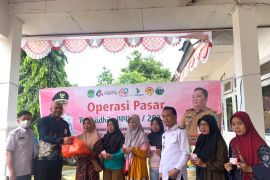 Pemkab Luwu Timur gelar pasar murah ramadhan sasar rumah tangga miskin