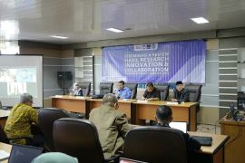 Diseminasi dan review hasil riset kolaborasi proyek HETI tahun pertama Unila