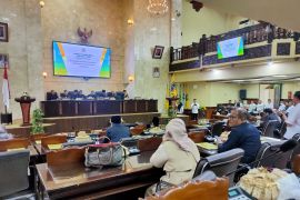 DPRD dan Gubernur tanda tangani kesepakatan substansi RTRWP Kalsel 2023 - 2043