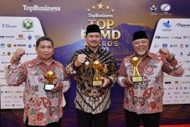 PDAM Kota Madiun borong tiga penghargaan ajang "Top BUMD Awards 2023"
