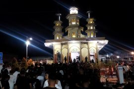 Peziarah antusias ikuti tradisi Semana Santa Larantuka