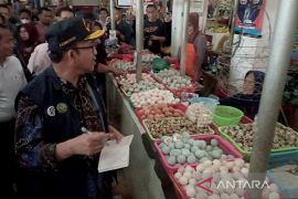 Bupati Banyumas: Harga kebutuhan pokok stabil di pertengahan Ramadhan