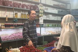 Pemkot Batam imbau warga tak panik membeli jelang Lebaran