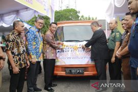 Belitung Timur gelar pasar murah bahan pokok bersubsidi