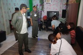 Satpol PP Kabupaten Tangerang amankan puluhan wanita di malam Ramadhan