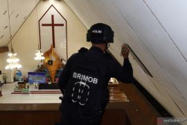 Kemarin, Hari HAM Sedunia hingga Brimob sterilkan gereja di Aceh Barat