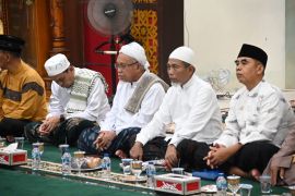 Bupati Merangin peringati Nuzulul Quran dan ajak berantas buta aksara Al Quran
