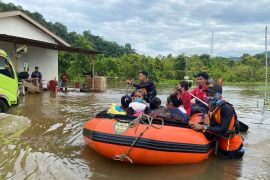 41 korban banjir Morowali Utara Sulteng dievakuasi