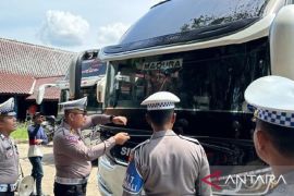 Polres Sumenep periksa kelayakan bus mudik Lebaran