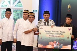 Safari Ramadan SIG Group, Semen Padang santuni 100 anak dan bantu Rp1,13 miliar