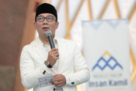 Jawa Barat targetkan himpun potensi zakat Rp3,7 triliun lewat Baznas