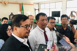 PN Denpasar tunda sidang praperadilan Rektor Universitas Udayana