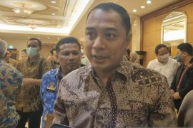 Cak Eri: Sulam rumput Stadion GBT bakal rampung pertengahan April