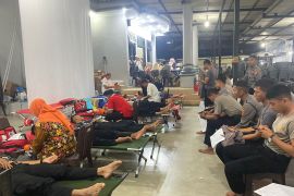Majelis Taklim di  Ternate kumpulkan ratusan kantong donor darah