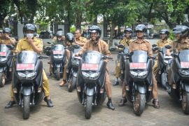 Pemkab Purwakarta salurkan bantuan motor dinas untuk 183 desa aparatur pemerintah