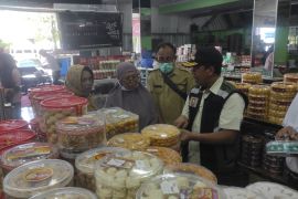 Petugas temukan produk pangan tidak layak edar di Trenggalek