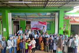 IDI Kolaka bantu paket sembako dua panti asuhan