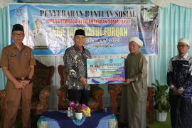 Enam LKSA di Kecamatan Kandangan terima bantuan sosial