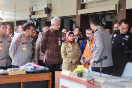 Gubernur Jateng : Cegah kasus pencabulan, perlu edukasi soal reproduksi