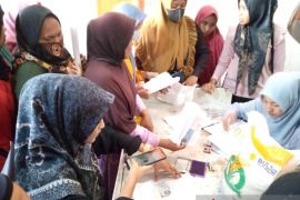Kantor Pos Lhokseumawe salurkan bansos kepada 160.130 penerima