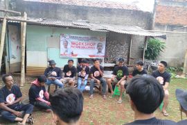Ganjar Milenial Gandeng Mahasiswa dan Karang Taruna Untuk Budi Daya Melon Premium