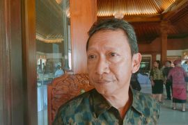 Dinas PUPRKIM Bali siapkan alat berat di jalur mudik