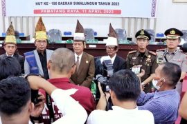 DPRD rapat paripurna HUT Ke -190 Daerah Simalungun