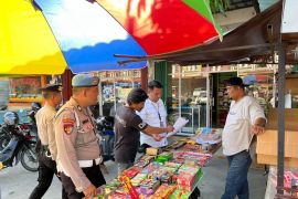 Jelang Lebaran, Polisi sita ratusan petasan dan kembang api di Karimun
