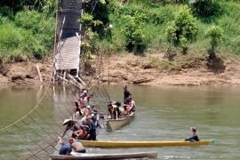 Dinas PUPR tangani jembatan putus di Ariung Mendalam Kapuas Hulu