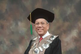 Akademisi : Naiknya kasus positif tunjukkan COVID-19 tetap ada