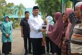 Pemkab Bungo dan Baznas salurkan zakat bagi 13.300 mustahik