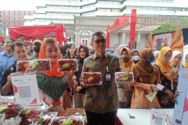 Wali Kota Semarang minta 2.000 ASN belanja di Pasar Johar