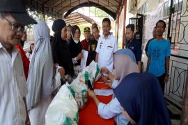 Pj. wali kota hadiri penyaluran bantuan cadangan pangan
