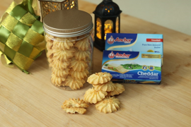 Resep kue semprit keju lebaran a la Chef Devina